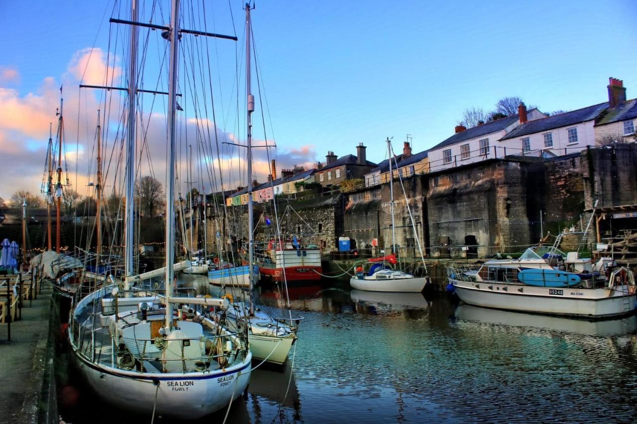 Stunning Yacht Sea Lion In Charlestown Harbour, Cornwall Hotel Екстериор снимка