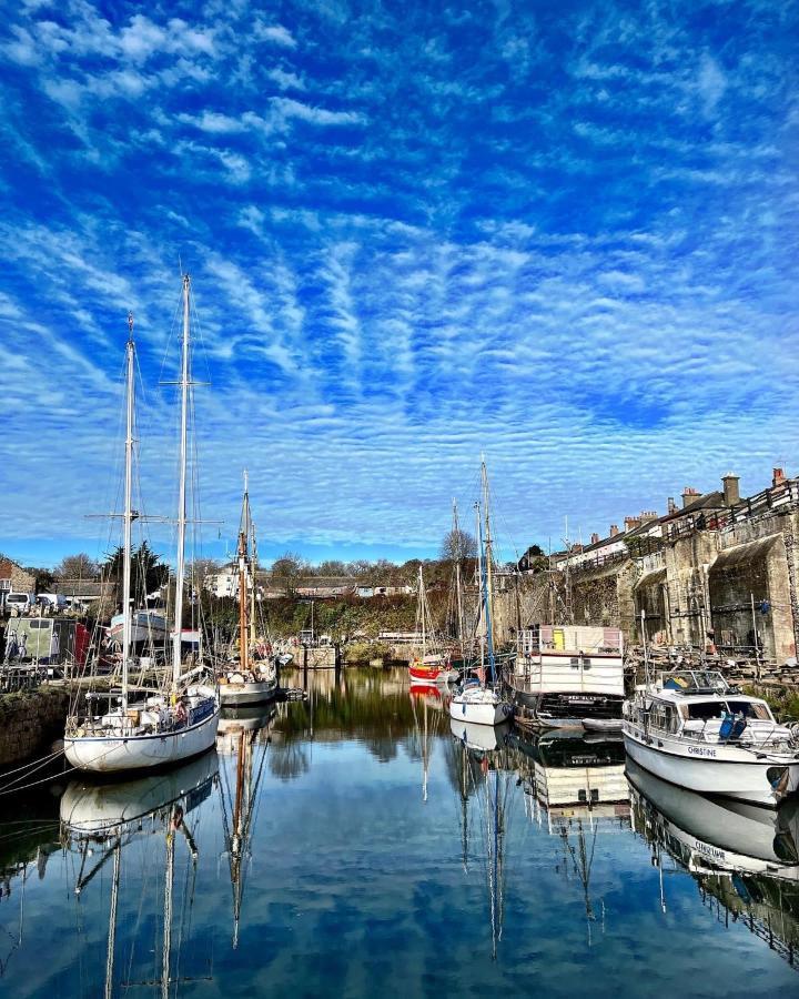 Stunning Yacht Sea Lion In Charlestown Harbour, Cornwall Hotel Екстериор снимка